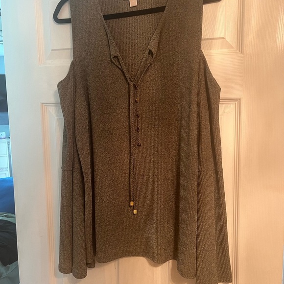 Micheal Kors Olive Green Cold Shoulder Top XL - Picture 1 of 10